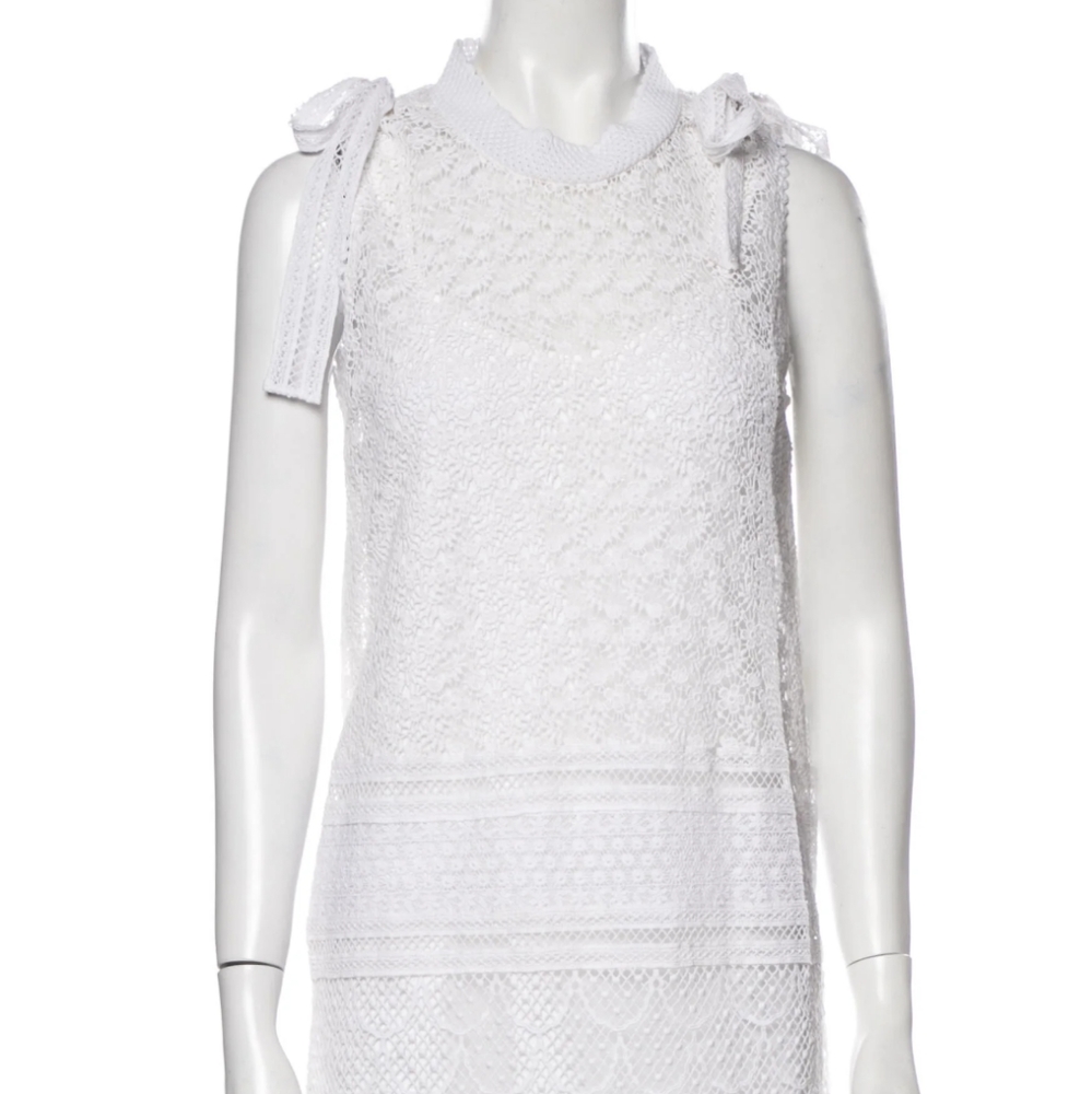 Goen.J lace sleeveless dress size 8 medium White